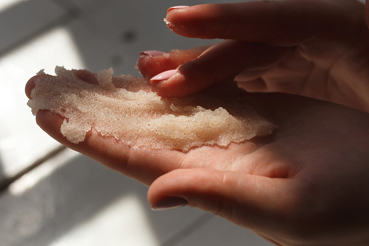 Sugar scrub or Salt scrub? Which should you choose?