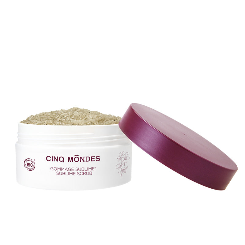 organic, sugar-based body scrub effectively exfoliates and intensely rehydates dry skin